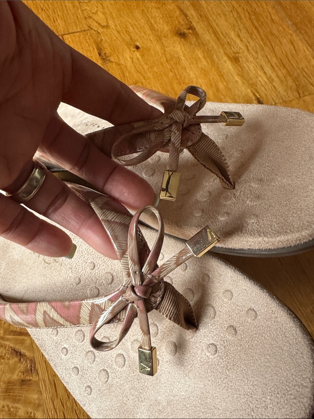 Vionic Bella Sandals View 2
